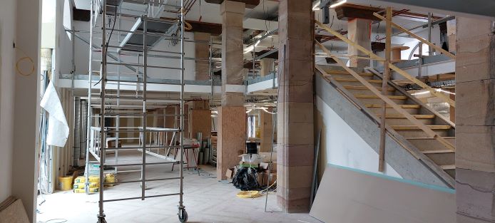 Derni&egrave;re ligne droite avant la d&eacute;couverte de votre nouvelle biblioth&egrave;que